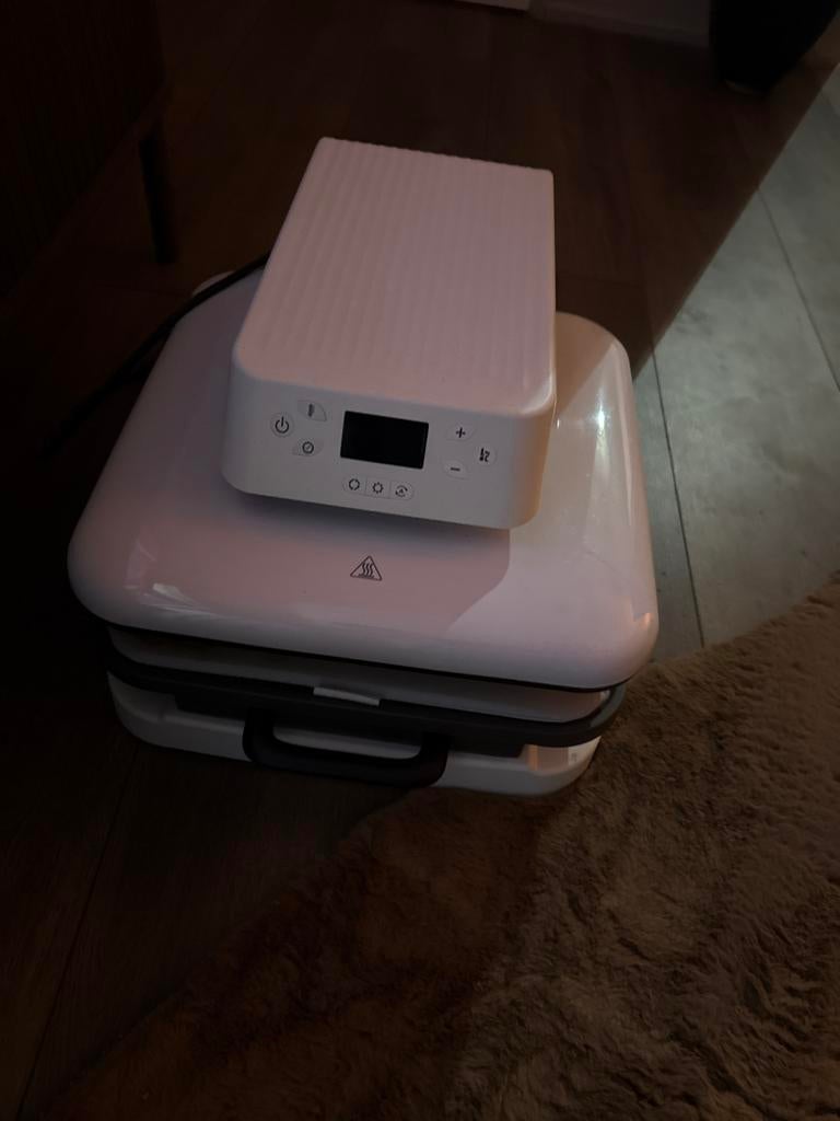 Loklik Automatische Kleding Pers - druksensor defect, Ophalen, Zo goed als nieuw