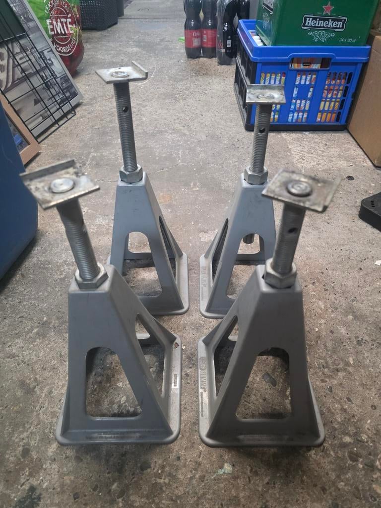 Set van 4 verstelbare assteunen voor voertuigen, Auto diversen, Krikken, Gebruikt, Ophalen of Verzenden
