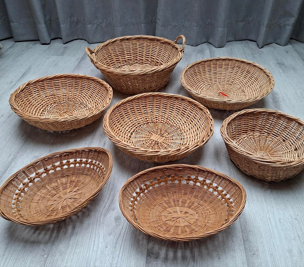 Rieten manden, Stokbroodmand, Broodmandjes, Paasmanden, Mand, Rond, Ophalen of Verzenden, Zo goed als nieuw
