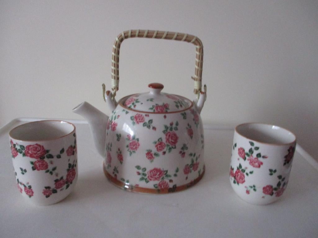 Leuke theepot met 2 bekers., Ophalen, Gebruikt, Overige typen, Overige stijlen