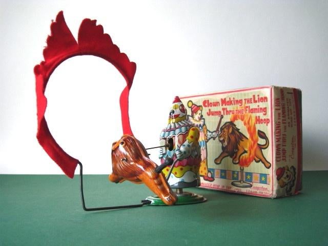TPS clown circus act met leeuw blik speelgoed in doos, Ophalen of Verzenden