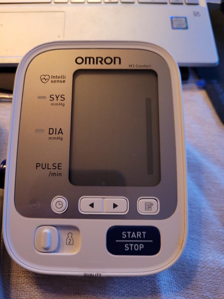 Omron M3 Comfort Bloeddrukmeter, Ophalen of Verzenden, Nieuw