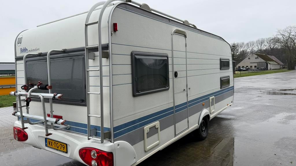 Hobby easy de luxe 540 caravan en stapelbed + voortent, Rondzit, Hobby, Particulier, 5 tot 6 meter