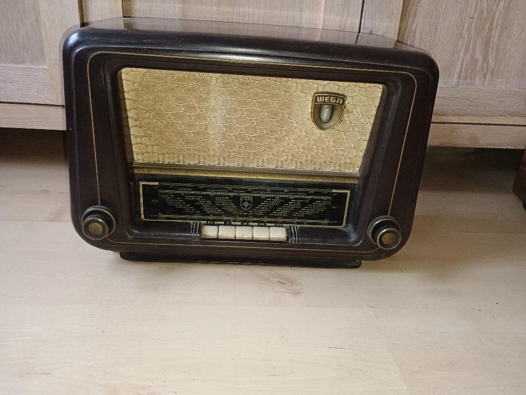 buizenradio Wega 1085, Ophalen