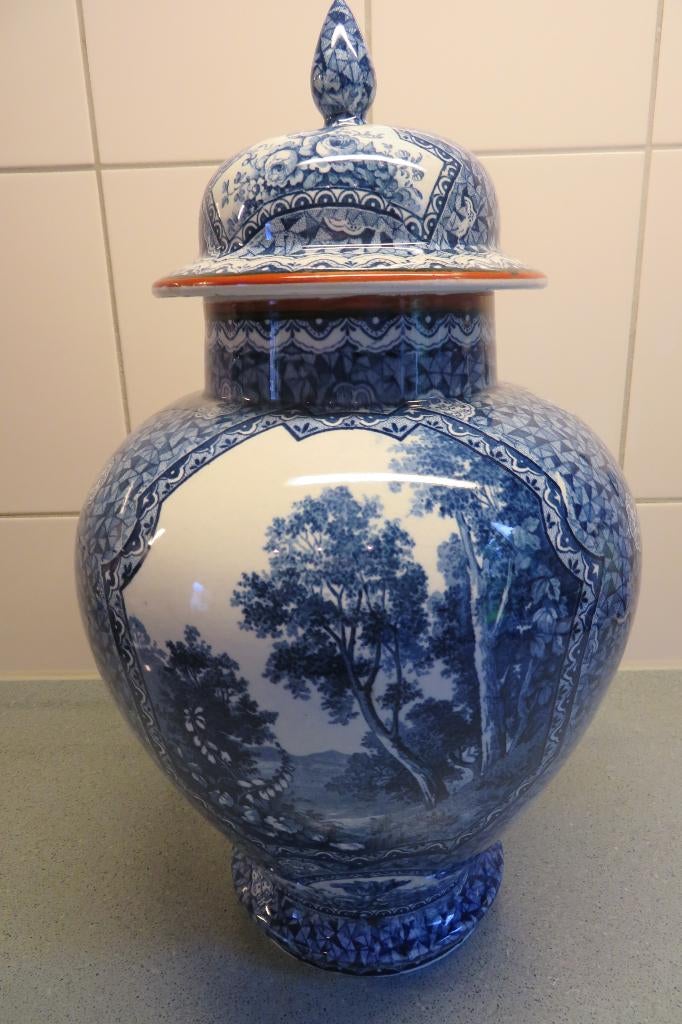 Mooie gave oude vazen, Ophalen