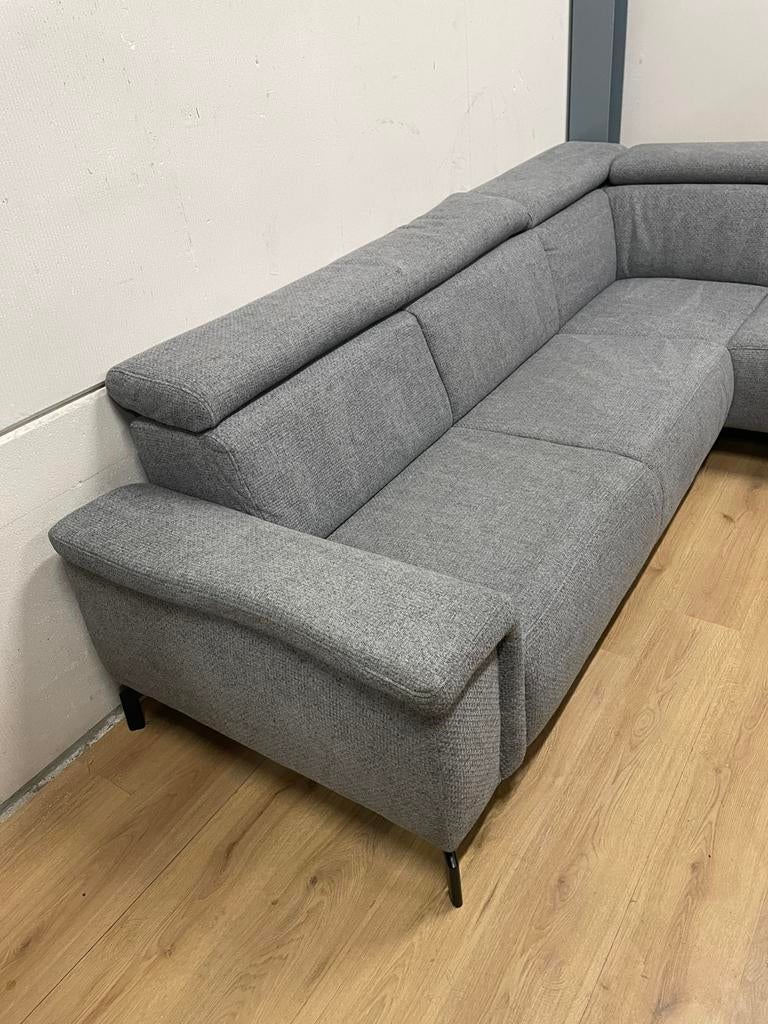 Mooie luxe grijze hoekbank met hoofsteunen - GEREINIGD!!!, Ophalen, 250 tot 300 cm, Luxe, Hoekbank
