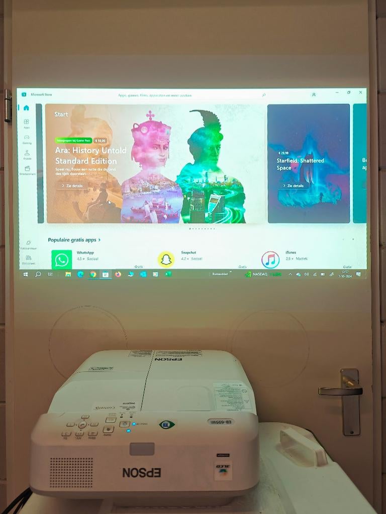 Epson EB-695 Wi, Audio, Tv en Foto, Beamers, Ophalen, Gebruikt, Epson, LCD