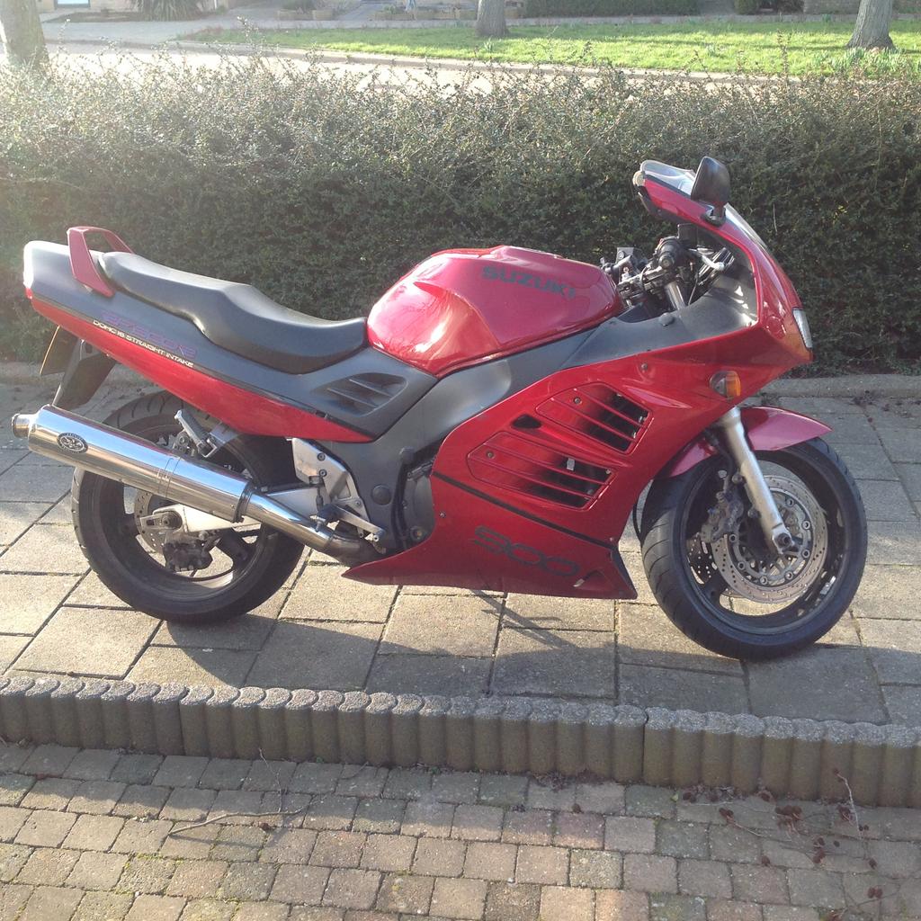 Suzuki RF 900 RR (135 pk) uit 1994 - Project met potentie, Motoren, Handvatverwarming, 4 cilinders, Motorrijbewijs A, Gebruikt