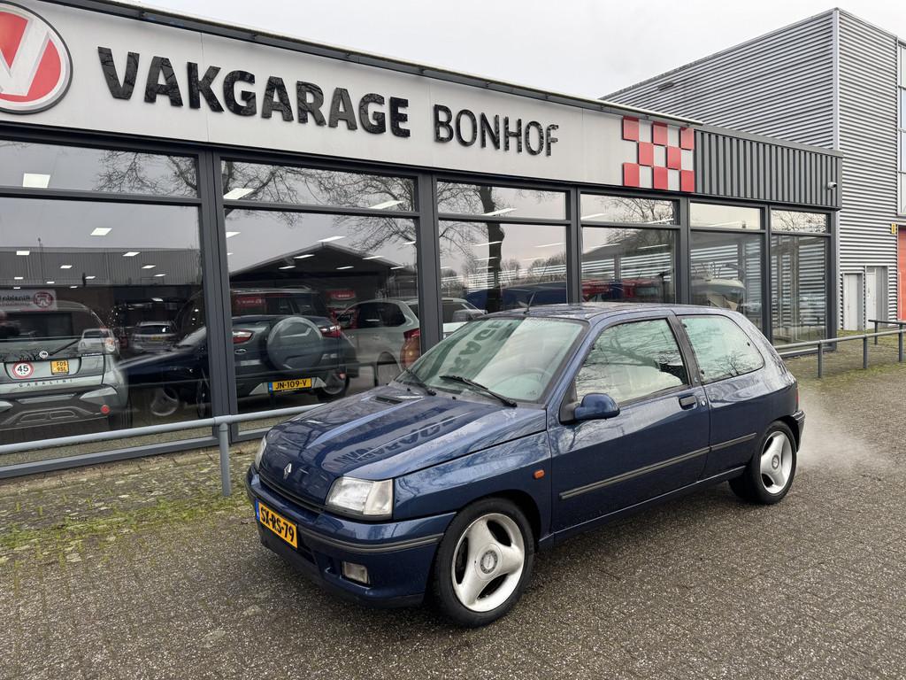 Renault Clio 1.8-16V (bj 1991), Auto's, Oldtimers, Voorwielaandrijving, 135 pk, Bedrijf, Handgeschakeld