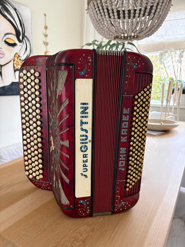 Accordeon Super Giustini 120 bas - Rood, Overige merken, Gebruikt, Met riemen, 120-bas