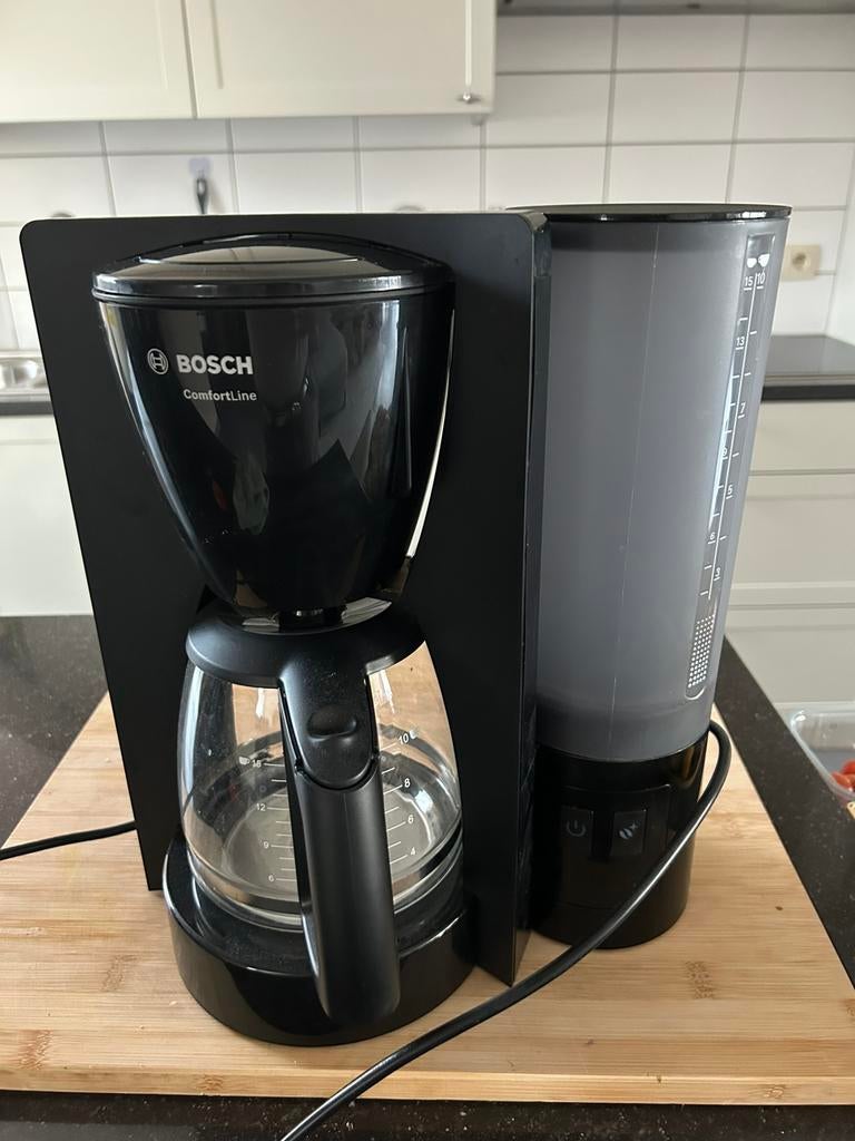 Zwarte BOSCH comfortline koffiezetapparaat CTKA08A, Ophalen, Zo goed als nieuw, Koffiemachine