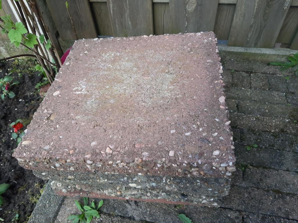5 gebruikte stoeptegels, Ophalen, Gebruikt, Minder dan 5 m², Beton