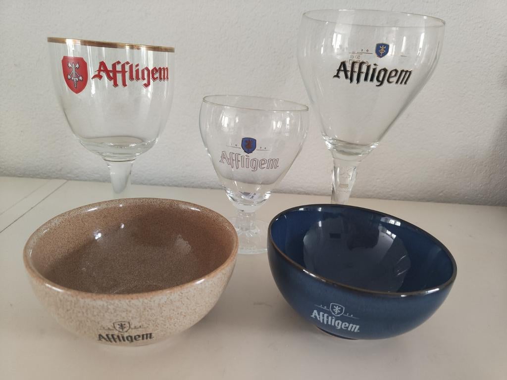 3 verschillende afb Affligem 1x 50 cl en 2 snack schaaltjes, Ophalen of Verzenden, Zo goed als nieuw, Glas of Glazen, Overige merken