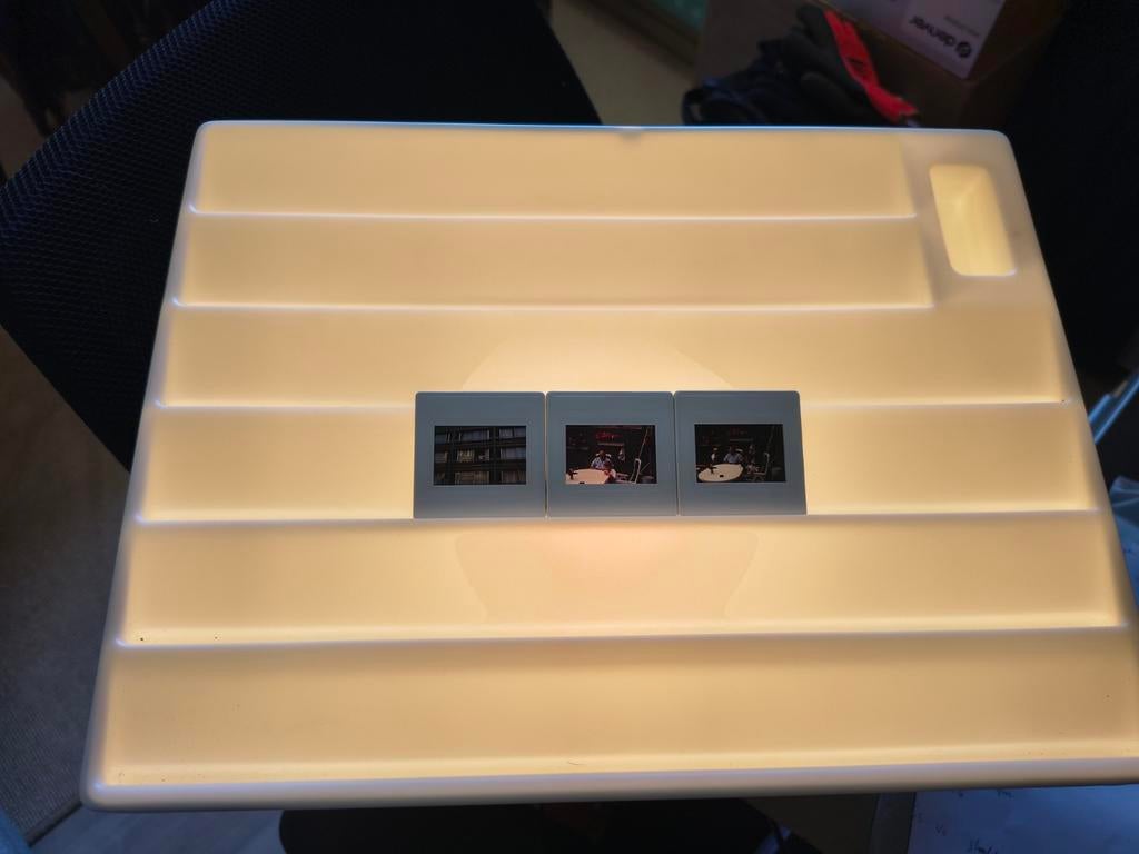 Hama Dia Sorteerapparaat / Lichtbak voor Dia's, Audio, Tv en Foto, Diaprojectors, Ophalen of Verzenden, Zo goed als nieuw, Met scherm