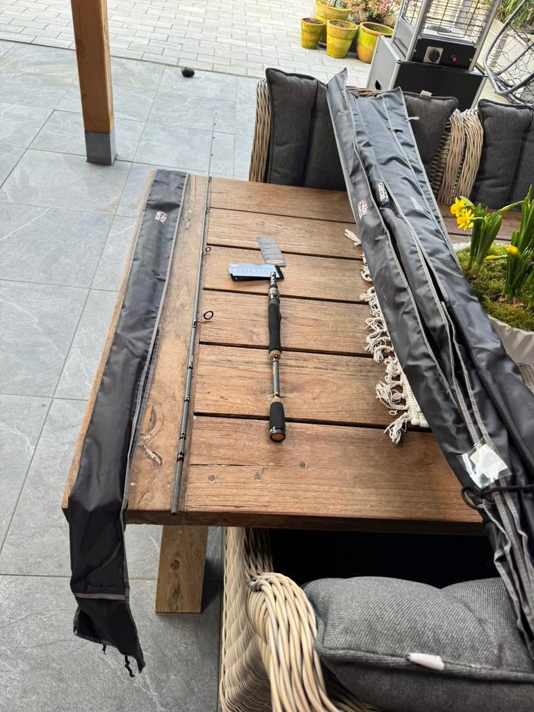 nieuwe abu garcia mass beat ll 1,8m en 15- 45gr hengel fuji, Ophalen of Verzenden, Nieuw, Werphengel