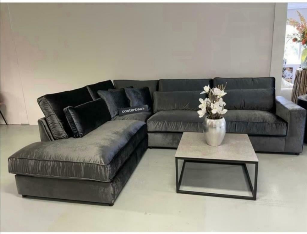 Hoekbank Grijs nog nieuw, Huis en Inrichting, Banken | Sofa's en Chaises Longues, Ophalen, 250 tot 300 cm, Nieuw, Stof