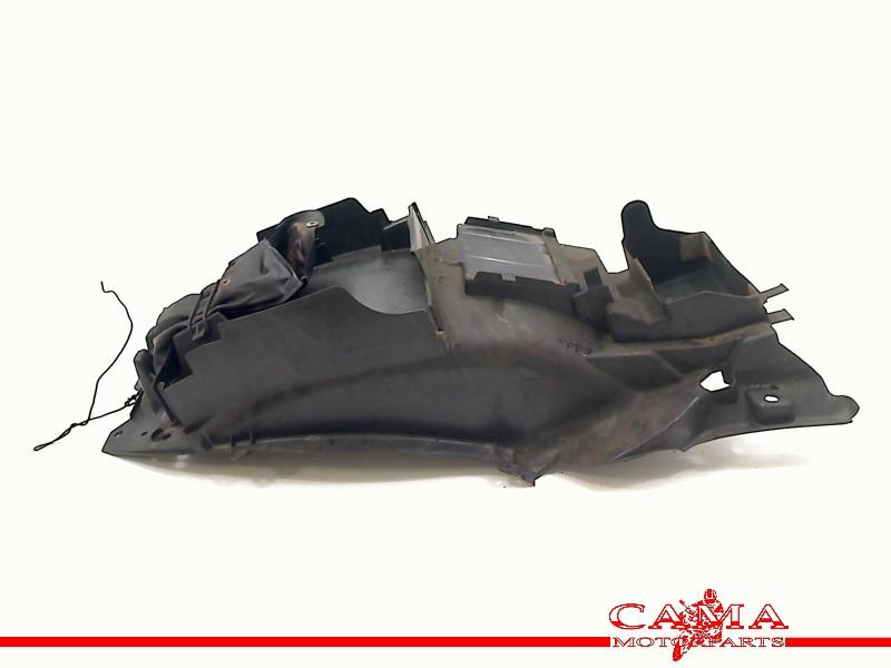 SPATBORD ACHTER GSX R 1300 Hayabusa 2008-2017 (GSXR1300), Dhr. S. di Majo, Gebruikt, Info@cama-motorparts.nl, P.J. Troelstraweg 8 8
3144 CX  MAASSLUIS, NL