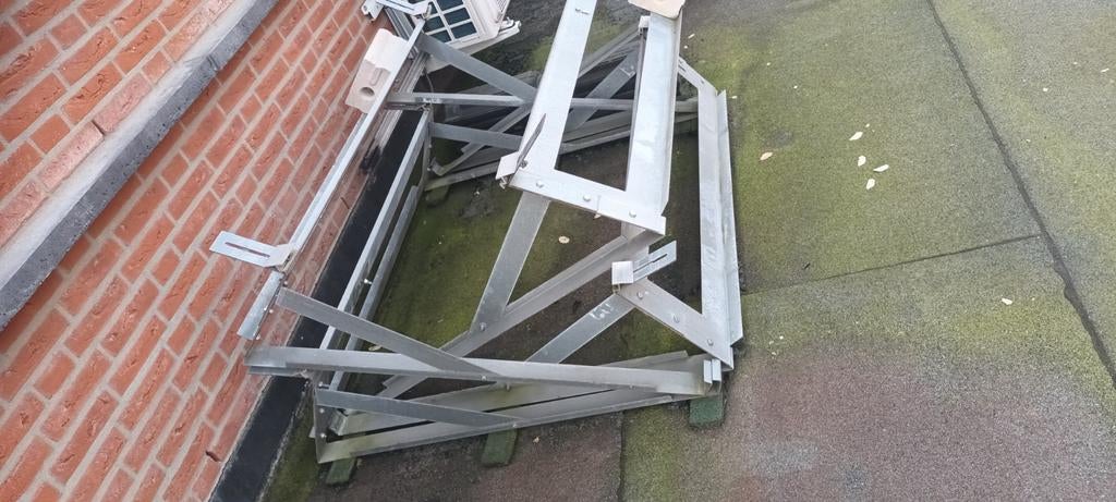 4 stuks frames voor zonnepanelen, Auto-onderdelen, Ophalen