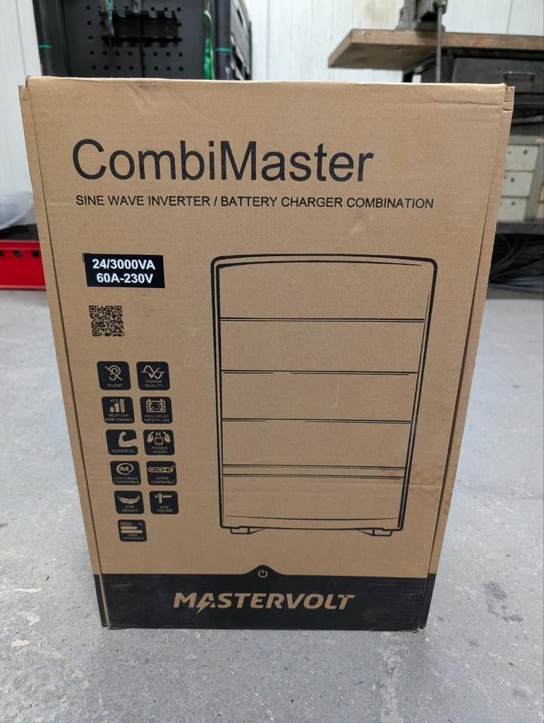 Mastervolt CombiMaster 24/3000VA Acculader/Omvormer Nieuw, Ophalen, Nieuw, Motor en Techniek