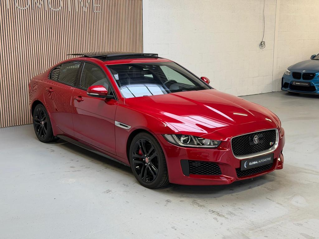 Jaguar XE 3.0 S V6 - SCHUIFDAK - CAMERA - VOORRUIT VERWARMIN, Auto's, Automaat, Achterwielaandrijving, Gebruikt, 2995 cc