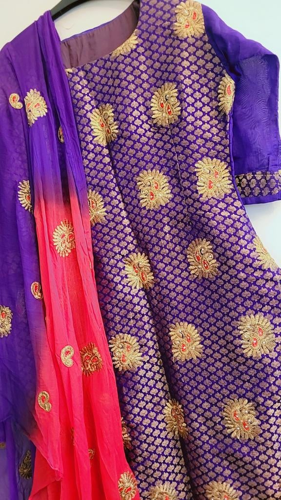 Paarse Indiase jurk met roze sjaal, Ophalen of Verzenden, Zo goed als nieuw