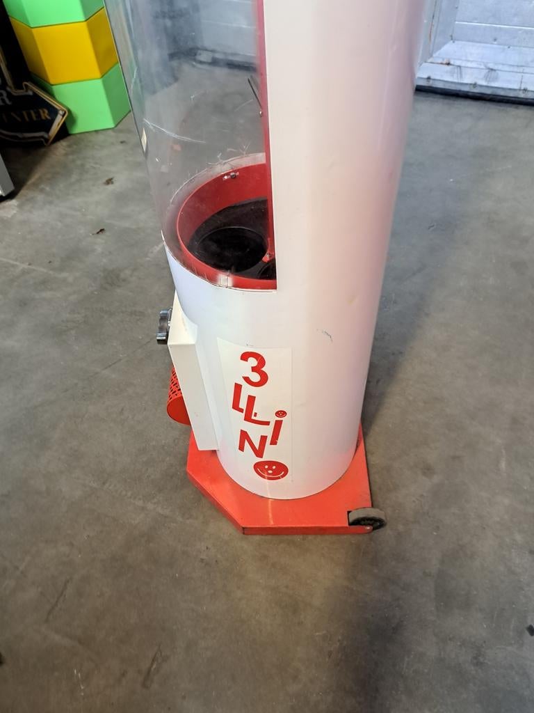 Capsule automaat rood/wit, Ophalen, Gebruikt