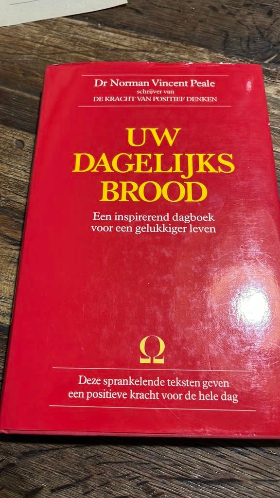 Uw Dagelijks Brood" van Dr. Norman Vincent Peale,, Ophalen of Verzenden, Zo goed als nieuw, Spiritualiteit algemeen, Achtergrond en Informatie