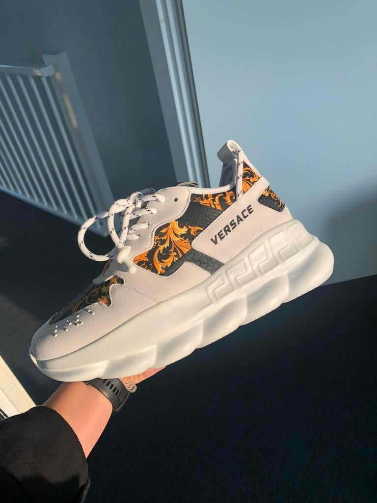 Versace Chain Reaction Barocco Print White Black Yellow, Ophalen, Overige kleuren, Versace, Sneakers of Gympen