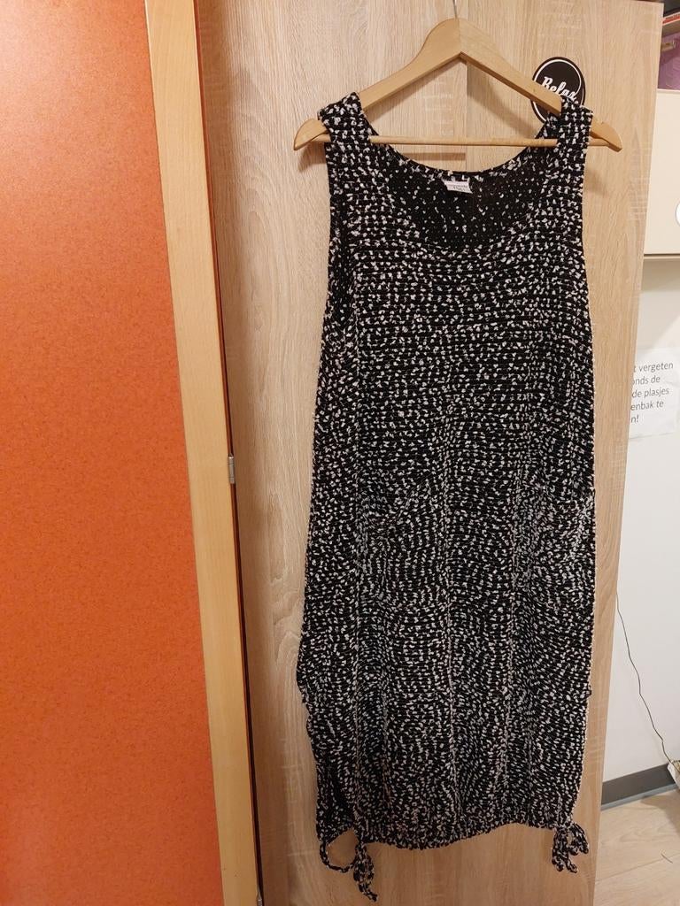 Mooie aparte Zwarte jurk van ultimate mik's - Maat 46, Kleding | Dames, Jurken, Ultimate mik's, Zwart, Maat 46/48 (XL) of groter