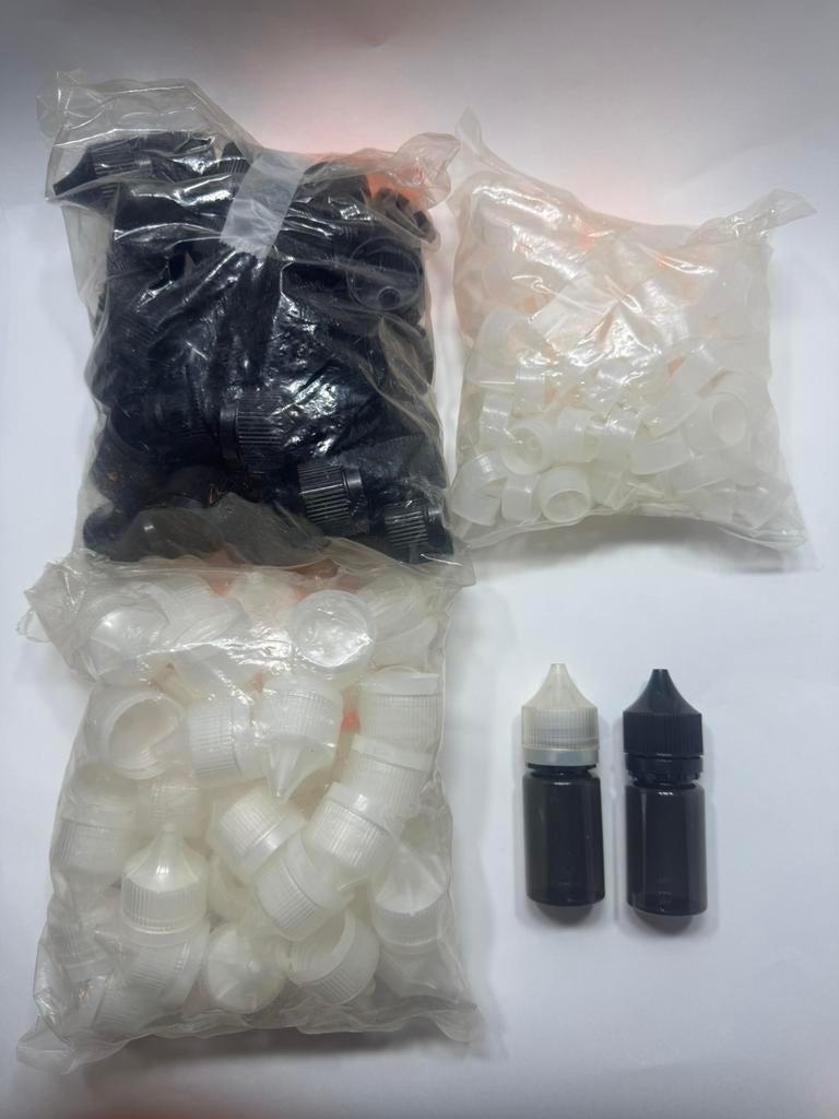 50 lege zwarte plastic knijpflesjes van 30 ml met zwarte dop, Verzenden, Nieuw, Materiaal