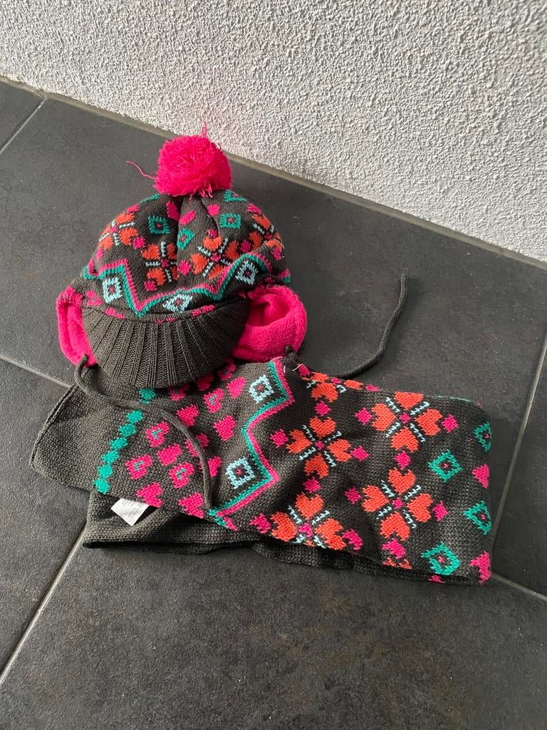 Hema muts en sjaal, Ophalen, Zo goed als nieuw, 104 of kleiner, Meisje