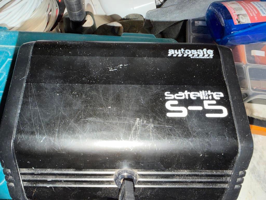 Auto Kluis - Autosave Satellite S-5, Auto diversen, Anti-diefstal, Ophalen, Gebruikt