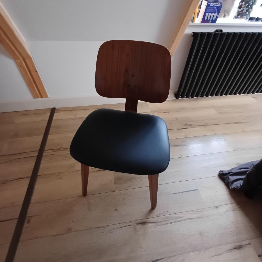 eetkamerstoel Classic - Zwart/walnoot, Drie, Verzenden, Zwart, Zo goed als nieuw