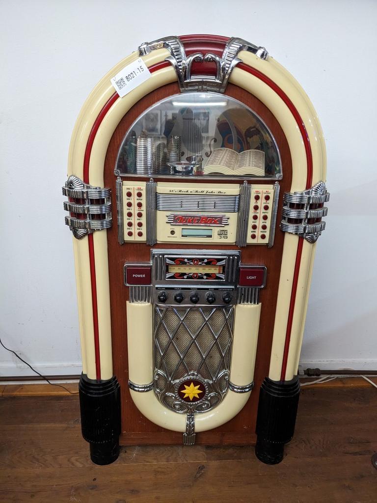 GEZOCHT Jukebox Elta of Ricatech mag defect zijn goede prijs, Ophalen of Verzenden, Zo goed als nieuw, 1970 tot heden, Overige merken