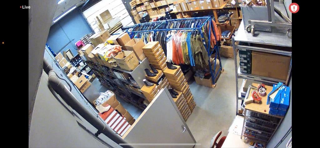 20.000 stuks merkkleding en schoenen, Zakelijke goederen, Partijgoederen en Retail | Partijgoederen, Ophalen of Verzenden, Textiel