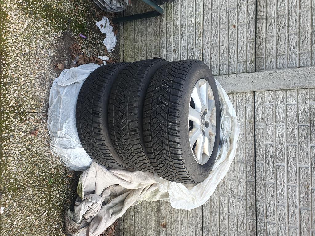 4x Toyota sportvelgen maat 205-60-r16 dunlop sport banden, Ophalen, Gebruikt, 16 inch, Banden en Velgen