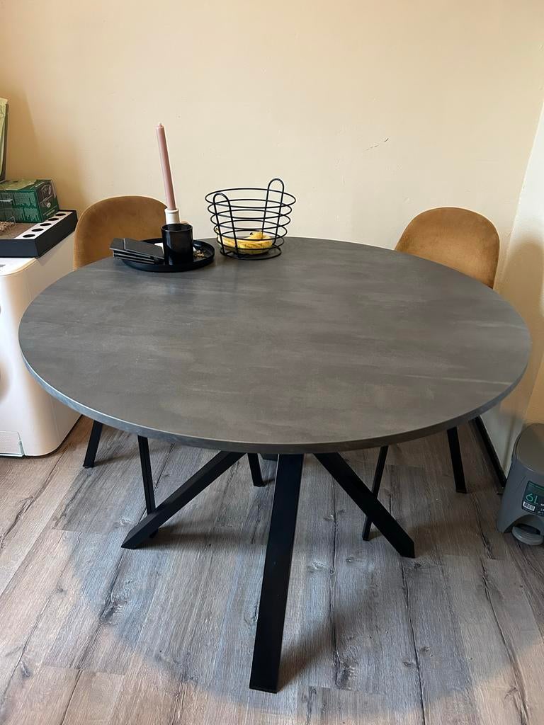Mooie ronde eettafel met stoelen / mariedamm ikea, Huis en Inrichting, Tafels | Eettafels, Ophalen, 100 tot 150 cm, Rond, Zo goed als nieuw