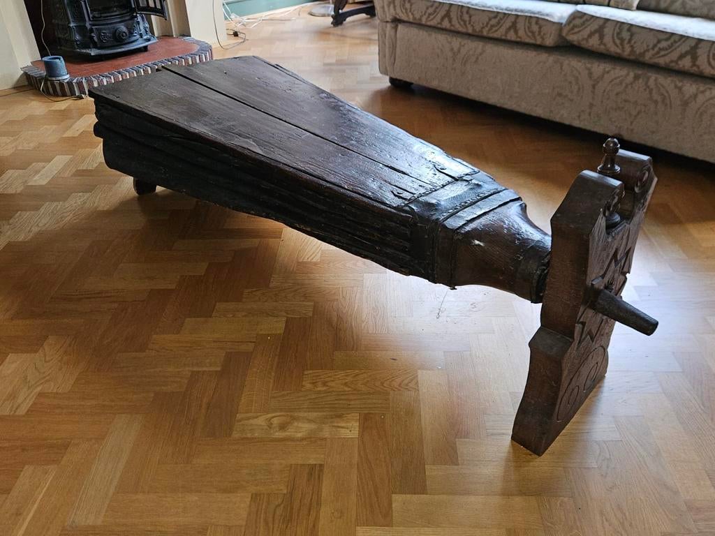 Antieke 18e eeuwse blaasbalg salontafel, Ophalen