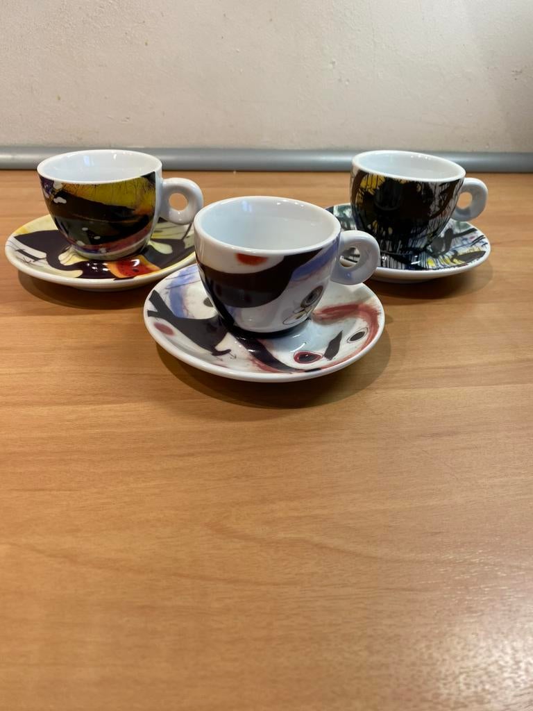 3x Yong kop en schotel, Huis en Inrichting, Keuken | Servies, Ophalen of Verzenden, Overige stijlen, Kop(pen) en/of Schotel(s)