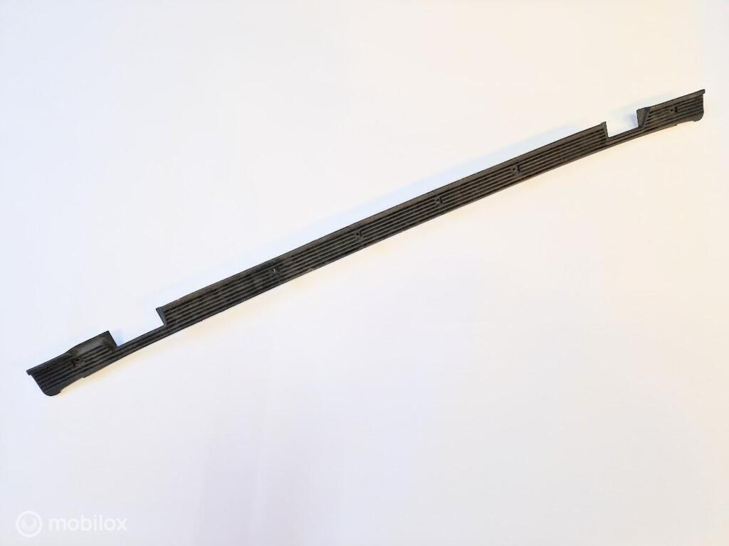 Lijst grille hemel achterklep Volvo 740 760 940 960 V90 5D, Gebruikt, Ophalen of Verzenden, Volvo, Volvo