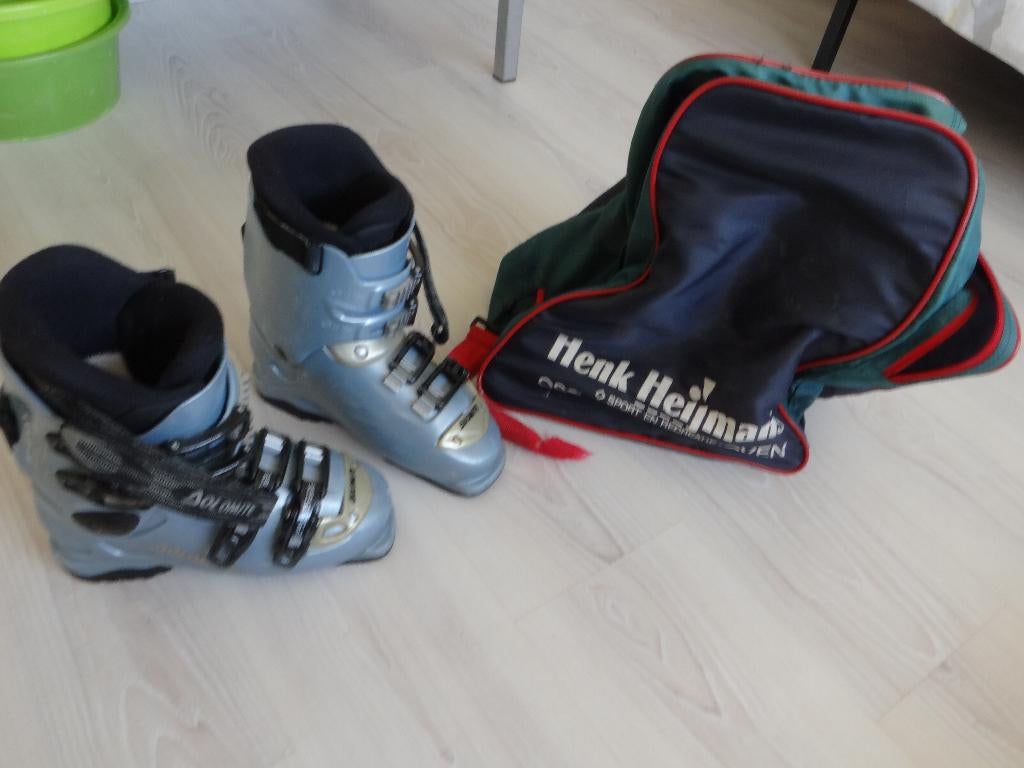 Dolomite skischoenen maat 37,5, 160 tot 180 cm, Gebruikt, Schoenen, Skiën