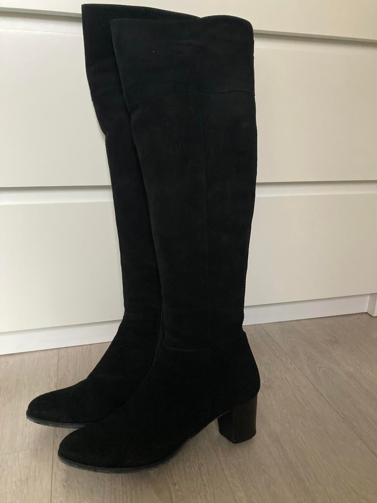 Overknee laarzen Lilian knielaarzen mt 38, Kleding | Dames, Schoenen, Hoge laarzen, Zwart, Ophalen of Verzenden, Zo goed als nieuw