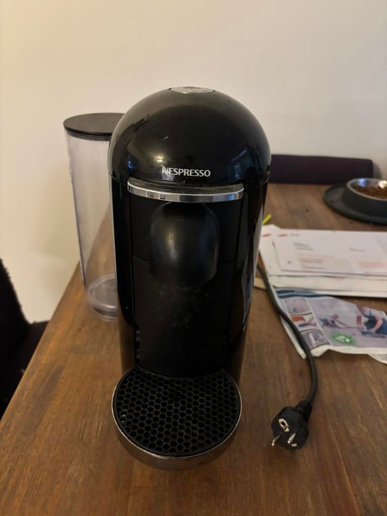 Nespresso Krups  Vertuo Pods + La Cardia Capsulehouder, Ophalen, Gebruikt, Koffiemachine, 1 kopje