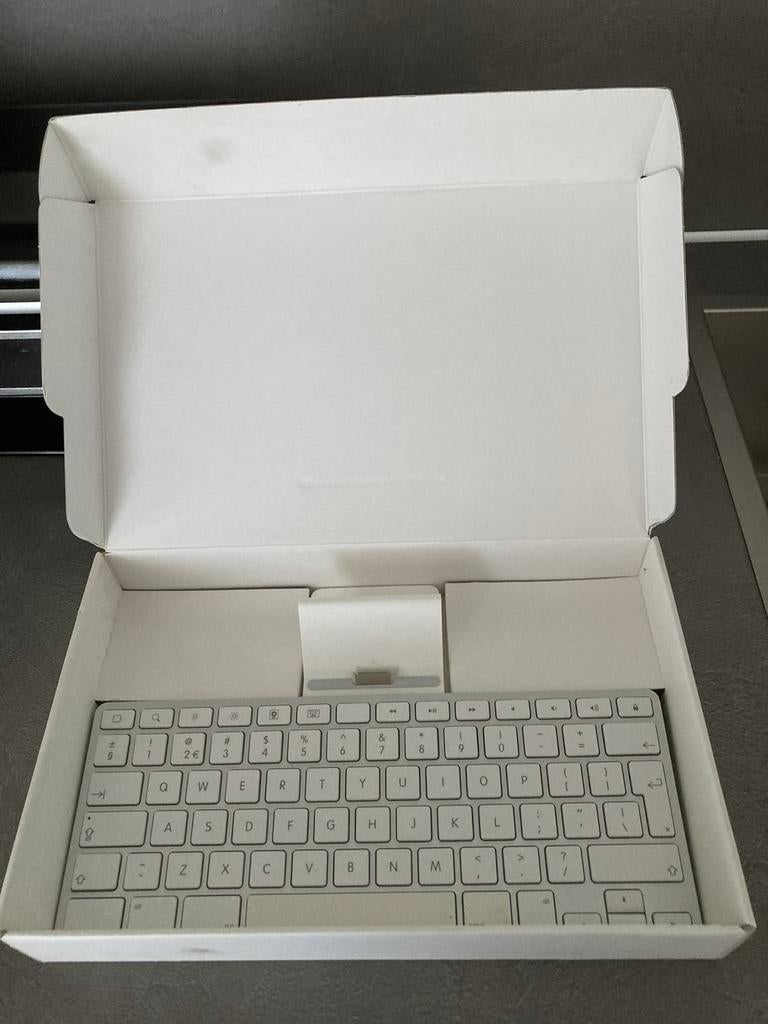 iPad  keyboard Dock zgan, Ophalen of Verzenden, Zo goed als nieuw