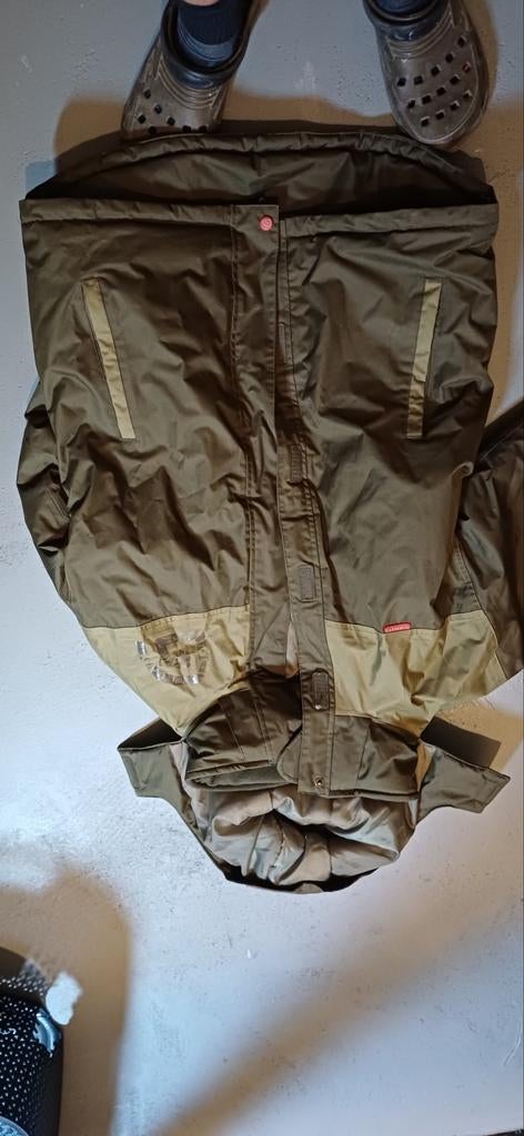 Trakker jas en broek, Watersport en Boten, Hengelsport | Karpervissen, Ophalen of Verzenden, Zo goed als nieuw, Overige typen