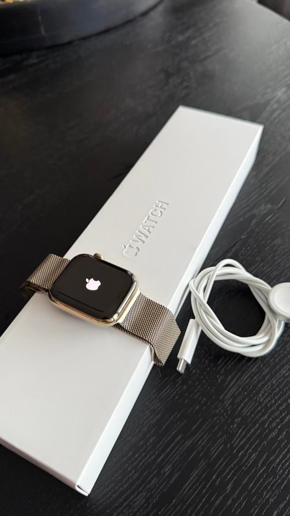 Apple Watch Series 7 Gold Cellular 45 mm - Milanese band, Ophalen, Gebruikt, Hartslag, IOS