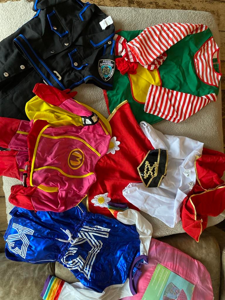 Kleding pakket carnaval meisje 6 pakjes 110 tot 128, Ophalen of Verzenden, Zo goed als nieuw, 110 t/m 116, Meisje
