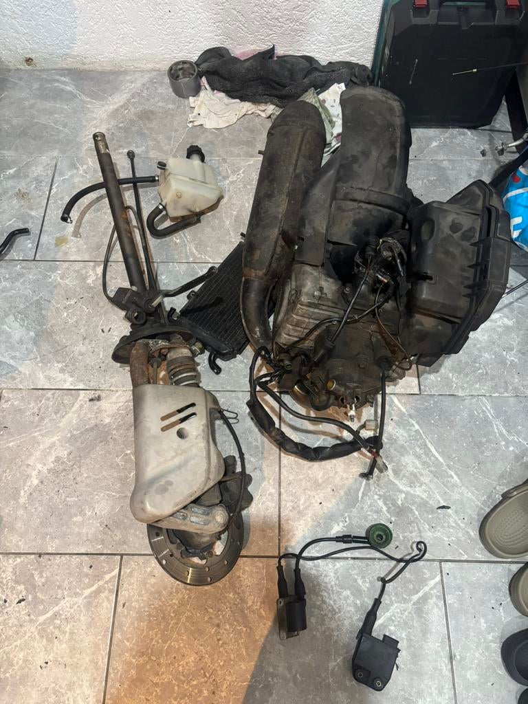 Piaggio hexagon 125cc blok plug and play compleet met papier, Ophalen, Zo goed als nieuw, Blok, Piaggio