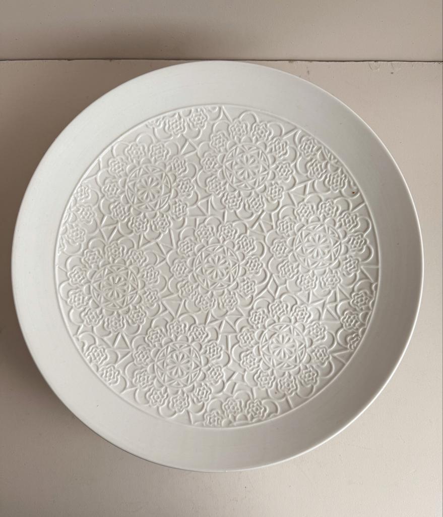 5 Grote Witte Borden met Oosters Patroon, Ophalen of Verzenden, Gebruikt, Rond, Overige materialen