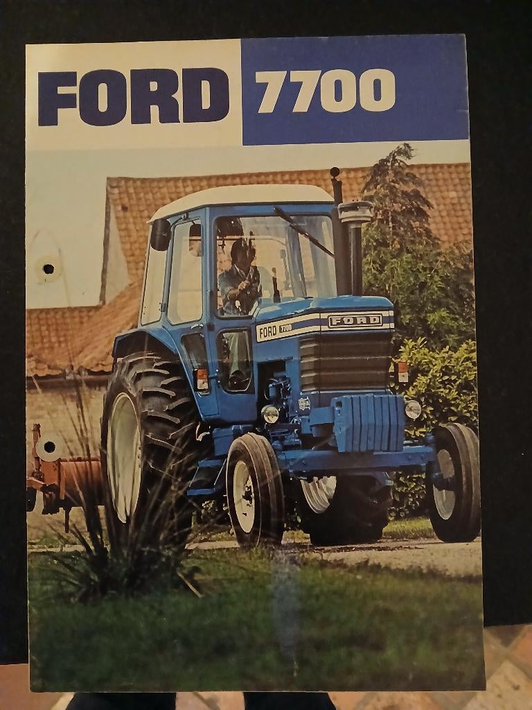 Ford tractor folders, Boeken, Ophalen of Verzenden, Zo goed als nieuw